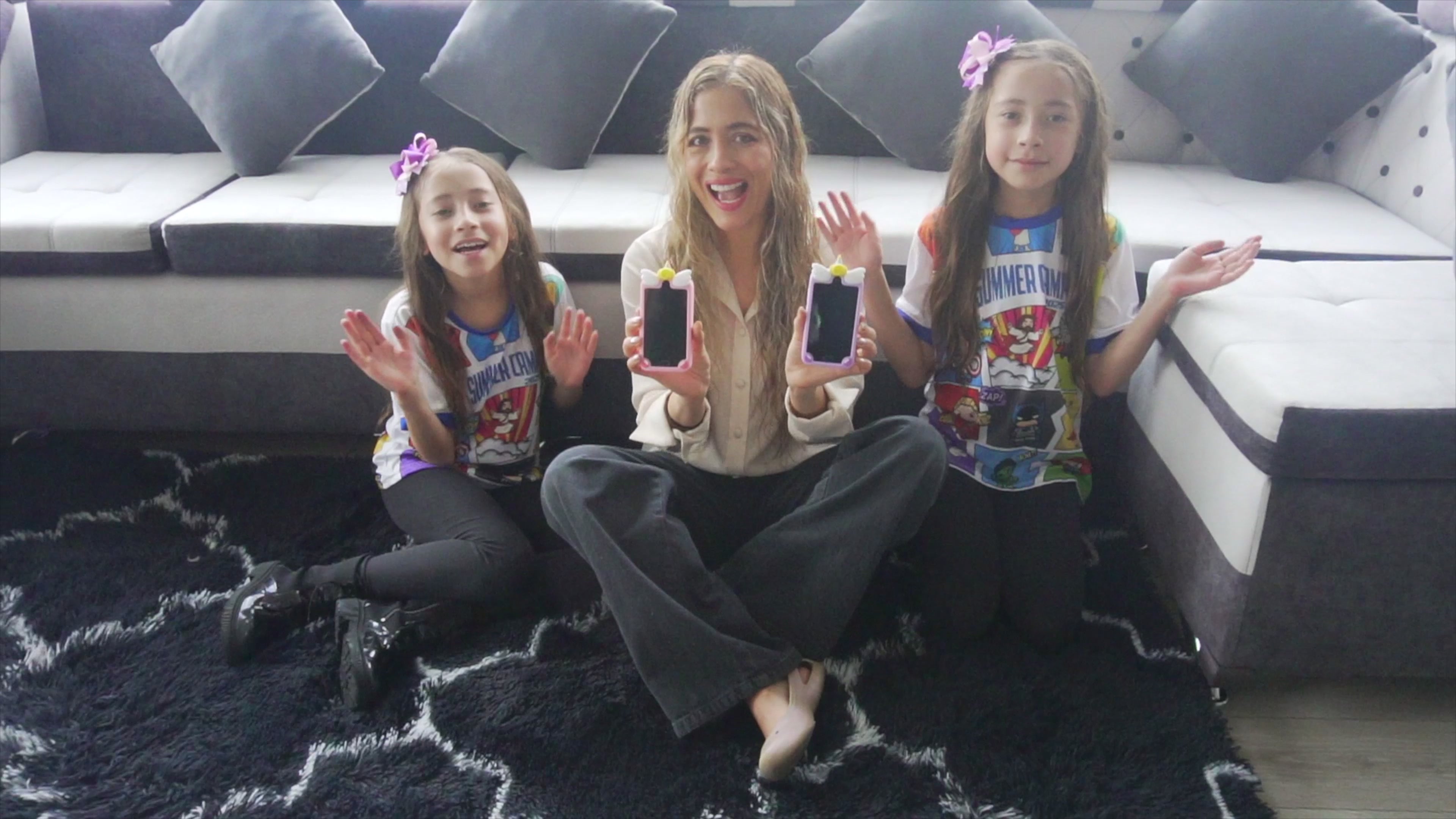 Load video: Purple Pink SmartPhone for Twin Kids